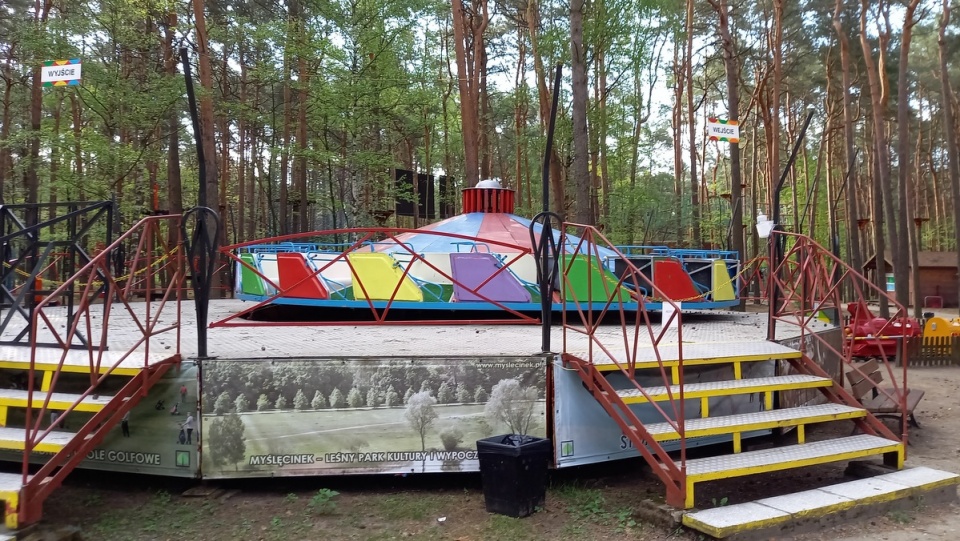 Trabant i koniki znikają z Myślęcinka. Park Rozrywki bez kultowych karuzeli