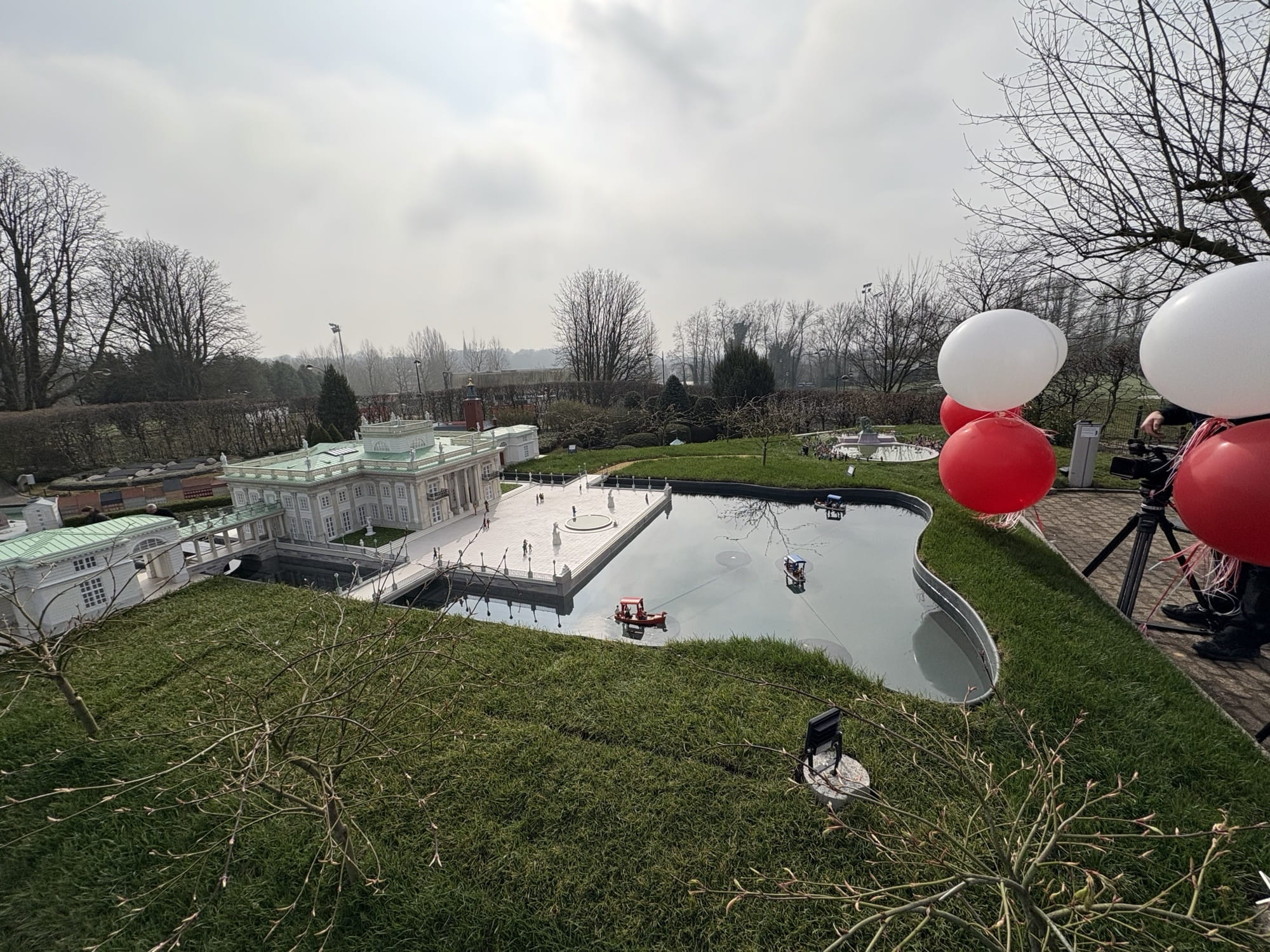 Warszawskie zabytki w kultowym parku miniatur w Brukseli