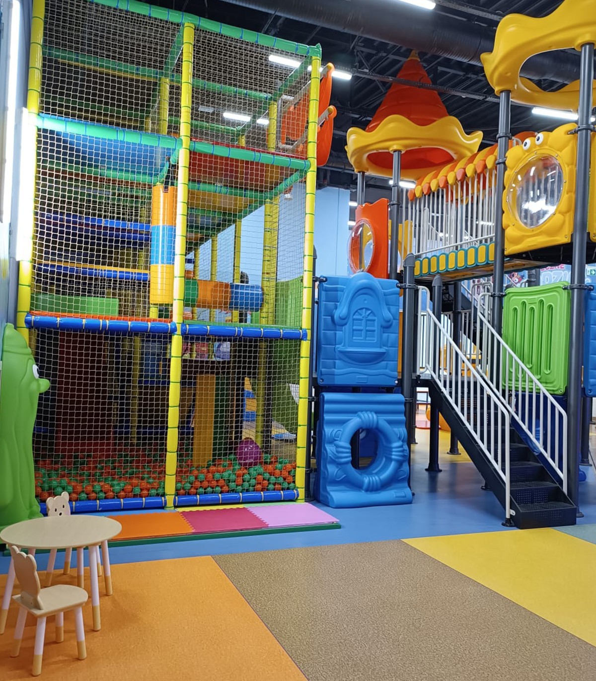 Kinderplaneta rozwija skrzydła. Powstają kolejne sale zabaw