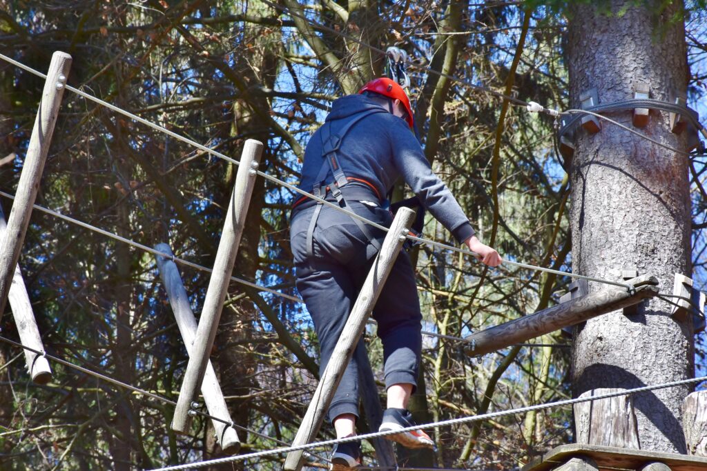 Nowy park linowy w Mławie