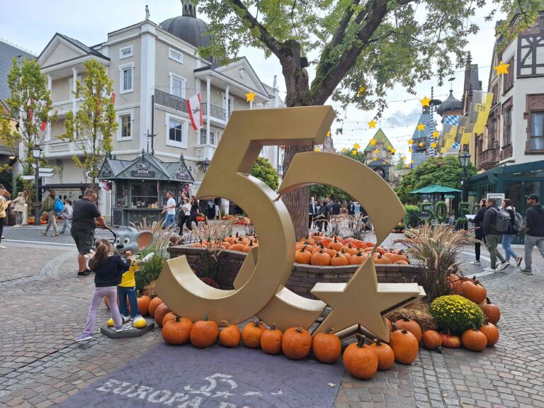 Europa-Park z rekordem frekwencji. 7 milionów gości na 50-lecie