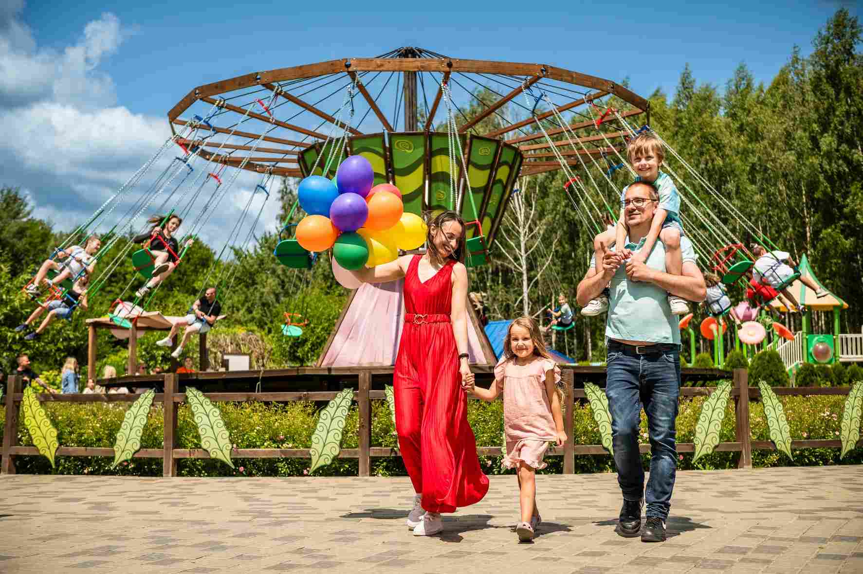 Parki rozrywki w Polsce zaczynają sezon 2026. Sprawdź daty otwarcia [31.03.2026]