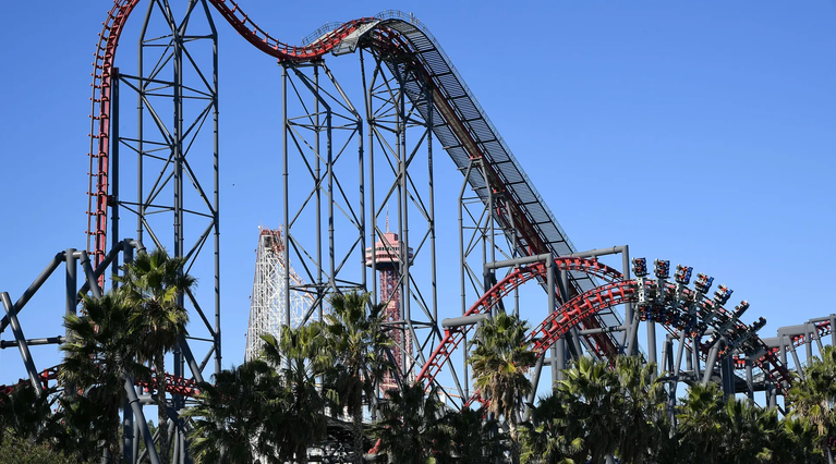 Kolejka X2 w parku rozrywki Six Flags